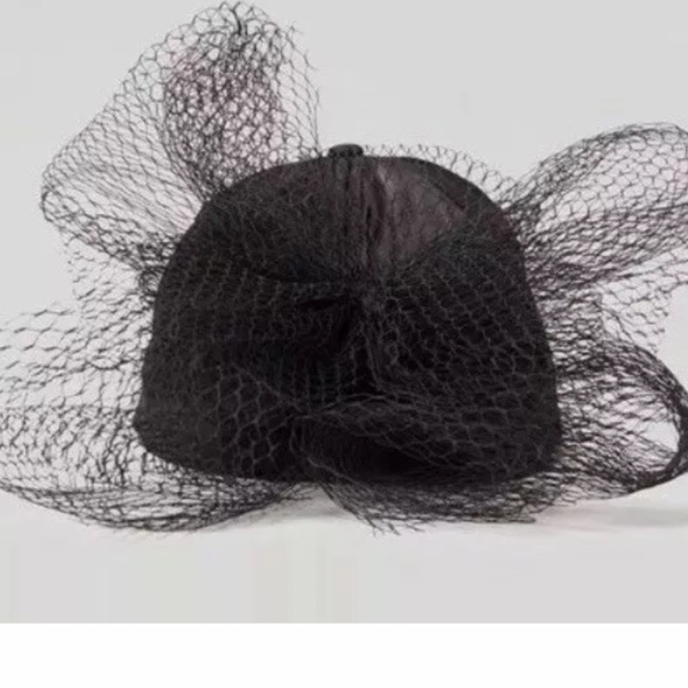 FENTY PUMA BY RIHANNA BLACK SATIN CAP WITH FRONT LOG AND NET BACK BOW DETAIL OS - Picture 3 of 7